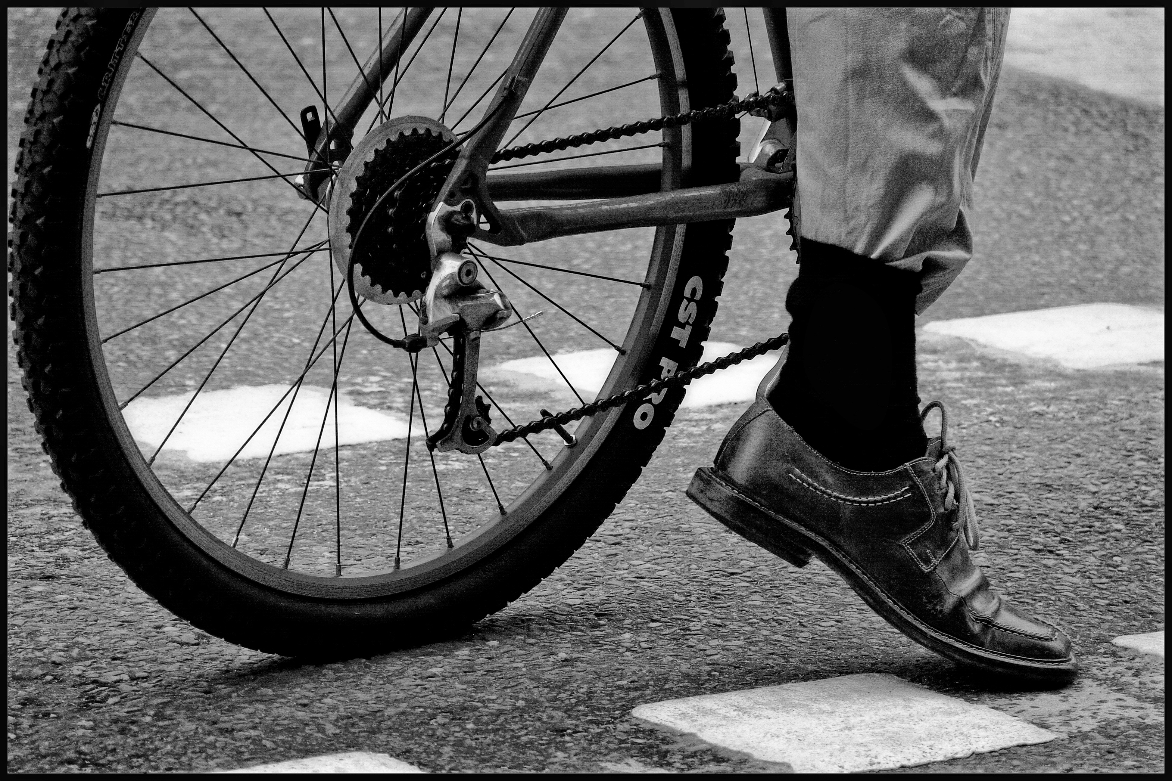 0000011 46546900615 o